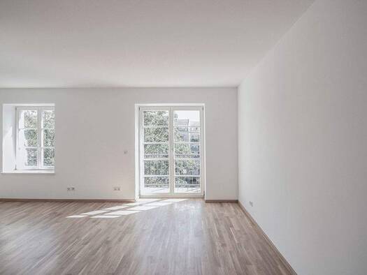 Wohnung zum Kauf 235.499 € 3 Zimmer 61,8 m² EG Eisenbahnstr. 172b Volkmarsdorf Leipzig 04315