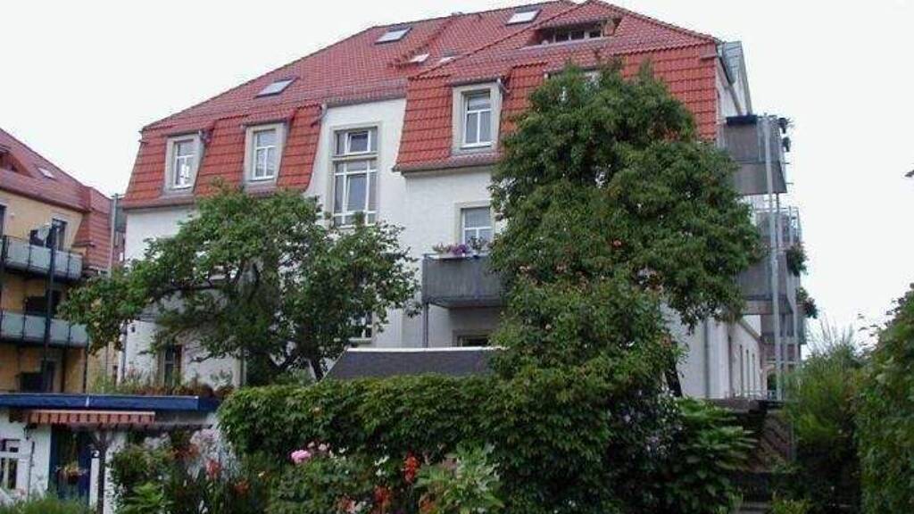 Wohnung zum Kauf 129.000 € 2 Zimmer 53 m² EG Mickten Dresden 01139