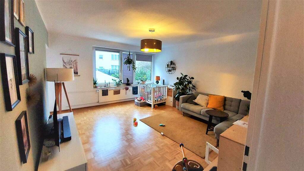 WG-Zimmer zum Kauf provisionsfrei 365.000 € 4 Zimmer 88 m² EG Jean-Paul-Str.17 Rath Düsseldorf 40470