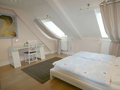 Wohnung zur Miete 830 € 2 Zimmer 58,8 m² Dachgeschoss, 3. Geschoss frei ab 01.08.2025 Wiesbaden 65183