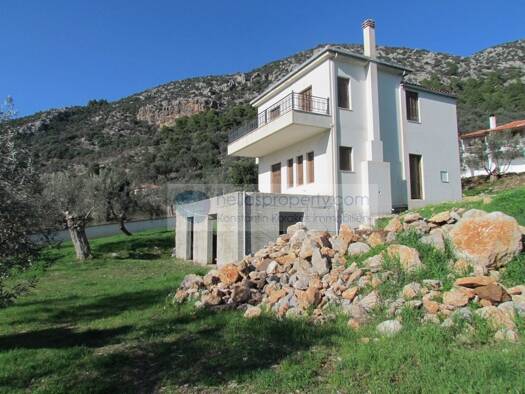 Einfamilienhaus zum Kauf 220.000 € 5 Zimmer 173 m² 1.500 m² Grundstück Epidavros 21059