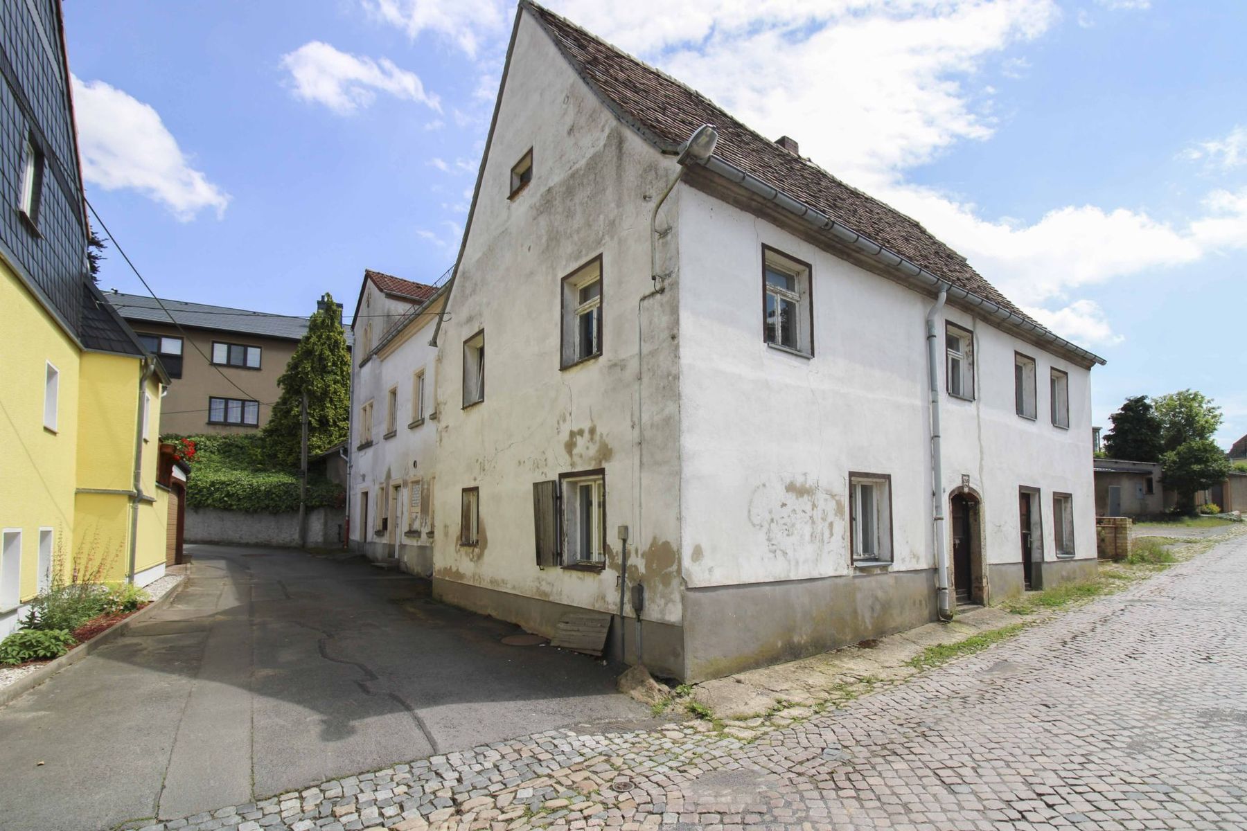 Mehrfamilienhaus zum Kauf 45.000 € 10 Zimmer 120,2 m²<br/>Wohnfläche 410,2 m²<br/>Grundstück Mutzschen Grimma 04688