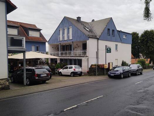 Wohnung zur Miete 850 € 6 Zimmer 109,9 m² Geschoss 2/3 frei ab 01.10.2026 Lauterbacher Straße 21 Altenburg Alsfeld 36304