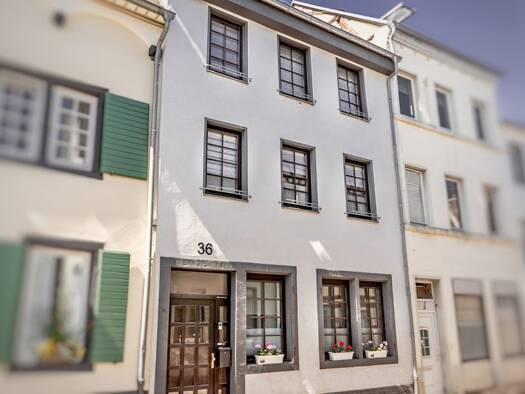 Reihenmittelhaus zum Kauf 169.000 € 5 Zimmer 135 m² 108 m² Grundstück Münstermaifeld Münstermaifeld 56294