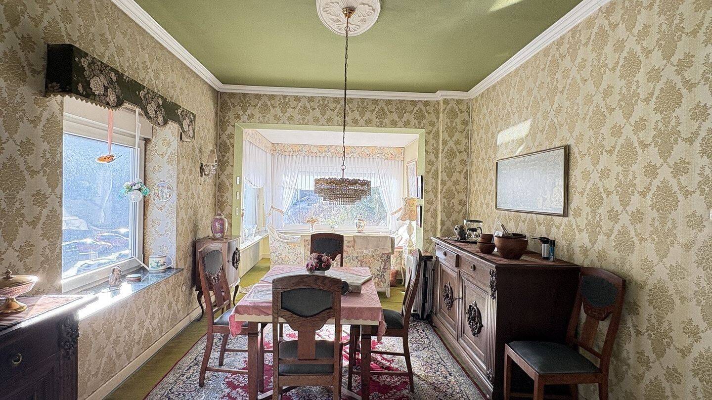 Immobilie in Altena - Viel Wohnfläche auf großem Grundstück inklusive Außenschwimmbecken! - Bild 4