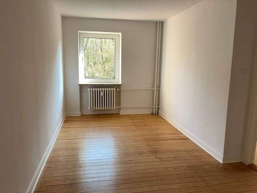 Wohnung zur Miete 675 € 2,5 Zimmer 74,7 m² 2. Geschoss frei ab 01.04.2026 Insterburger Str. 37 Neumühlen-Dietrichsdorf Kiel 24149