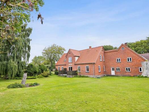 Haus zum Kauf 737.000 € 5 Zimmer 179 m² 204.314 m² Grundstück Ærø Municipality 5985