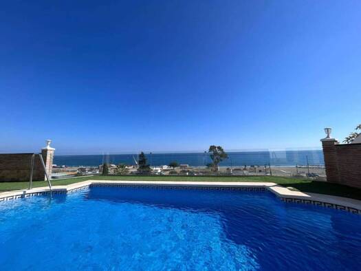 Reihenhaus zum Kauf 738.900 € 4 Zimmer 161 m² 381 m² Grundstück Torrox 29793