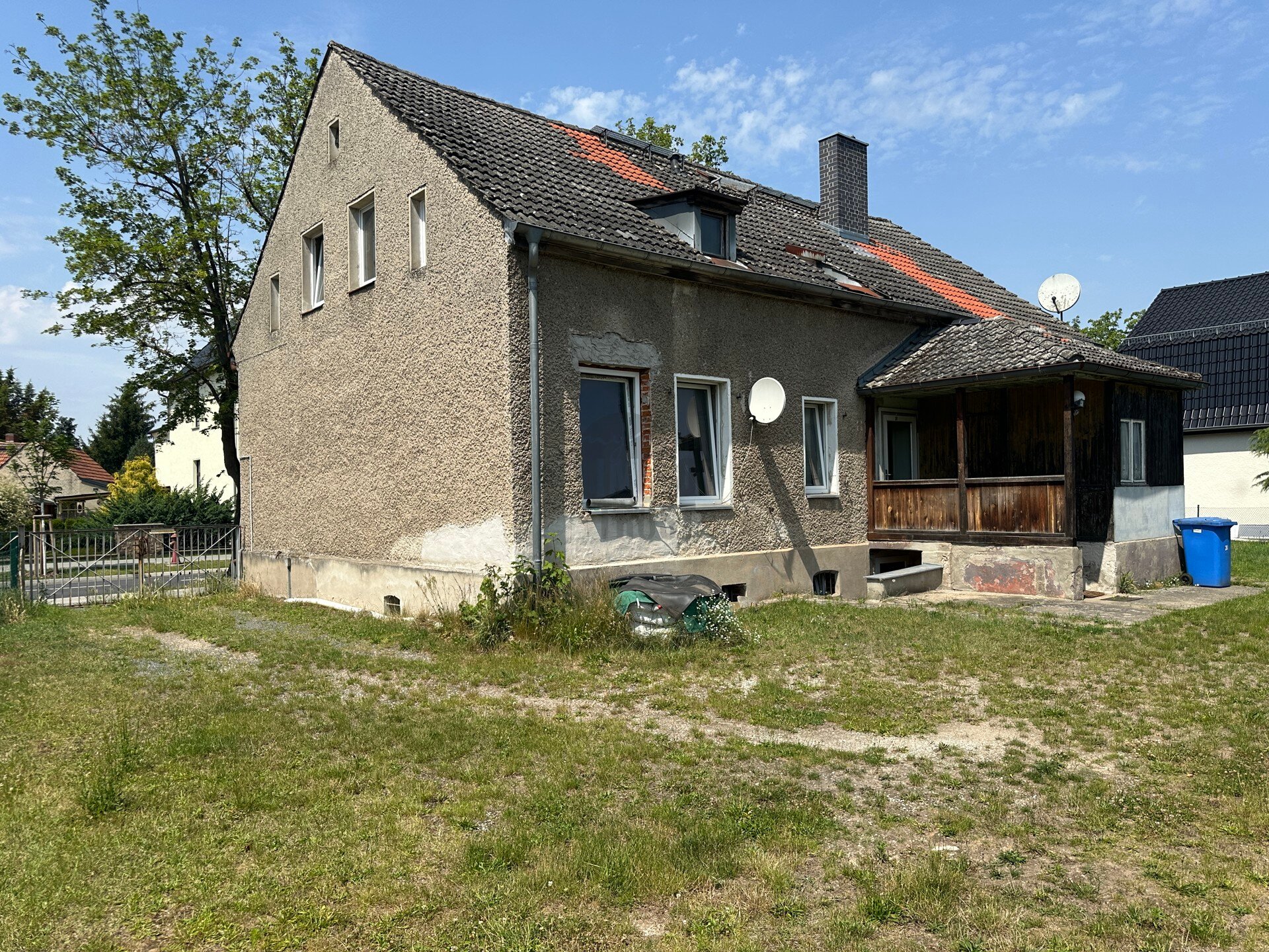 Mehrfamilienhaus zum Kauf 279.000 € 7 Zimmer 180 m²<br/>Wohnfläche 515 m²<br/>Grundstück Fredersdorf-Süd Fredersdorf-Vogelsdorf 15370