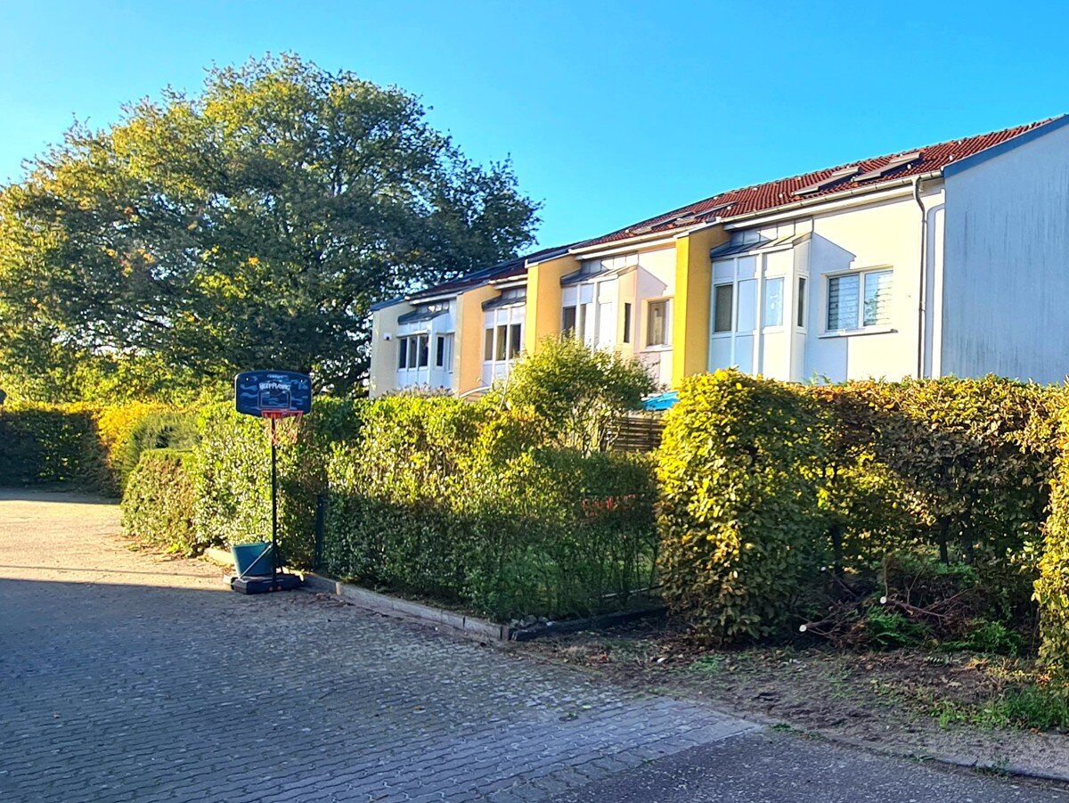 Reihenmittelhaus zum Kauf 350.000 € 6 Zimmer 151 m² 156 m² Grundstück Rutenfeld Bernau 16321