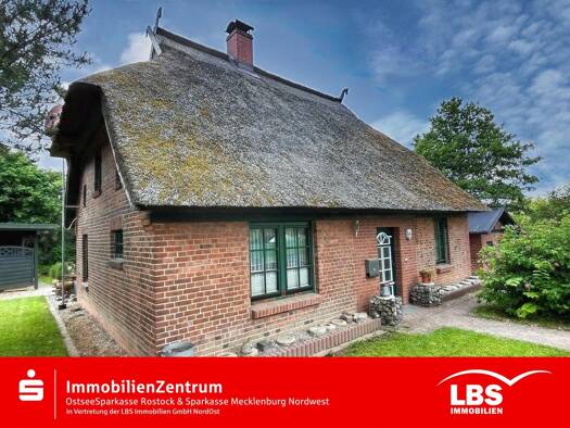 Einfamilienhaus zum Kauf 248.500 € 5 Zimmer 135 m² 1.376 m² Grundstück Neuendorf Neuburg 23974