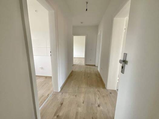 Wohnung zur Miete 419 € 3 Zimmer 64,8 m² 2. Geschoss Schulstraße 27 Sandhorst Aurich 26603