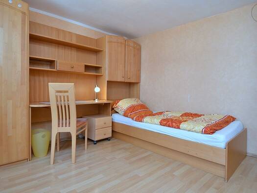 WG-Zimmer zur Miete Wohnen auf Zeit 495 € 12 m² EG frei ab 16.09.2025 Weiler 55413