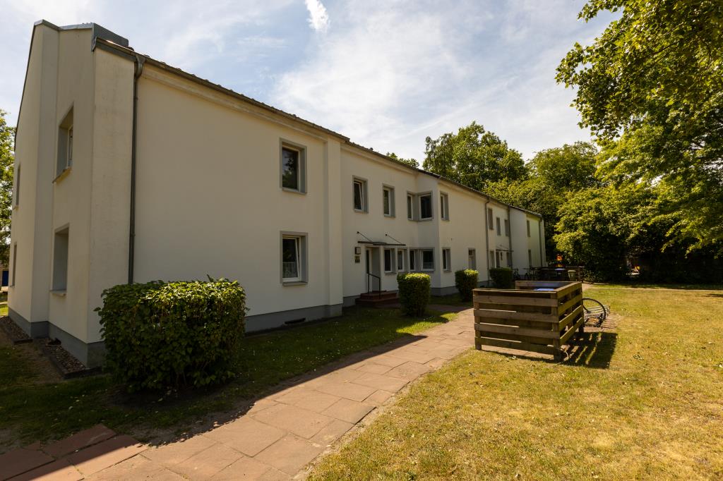 Wohnung zur Miete 429 € 2 Zimmer 45,9 m²<br/>Wohnfläche EG<br/>Geschoss 01.02.2025<br/>Verfügbarkeit Rennplatzstraße 91 Flötenteich Oldenburg 26125