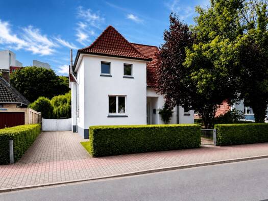 Einfamilienhaus zum Kauf 495.000 € 5 Zimmer 150 m² 1.200 m² Grundstück frei ab 30.11.2026 Tornesch 25436