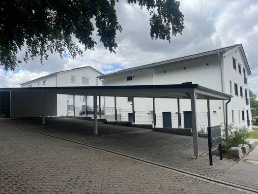 Terrassenwohnung zur Miete 820 € 3 Zimmer 77,2 m² Geschoss 1/3 frei ab 01.09.2026 Hohenthann 84098