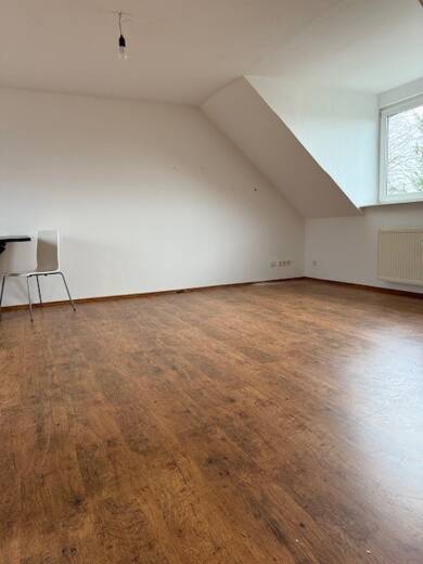 Wohnung zur Miete 650 € 2,5 Zimmer 65 m² Dachgeschoss, 2. Geschoss frei ab sofort Vor der Kaserne 51 a Schwarzenbek 21493
