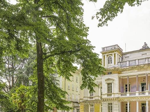 Haus zum Kauf 1.000.000 € 3.200 m² 15.000 m² Grundstück Gorizia 34170