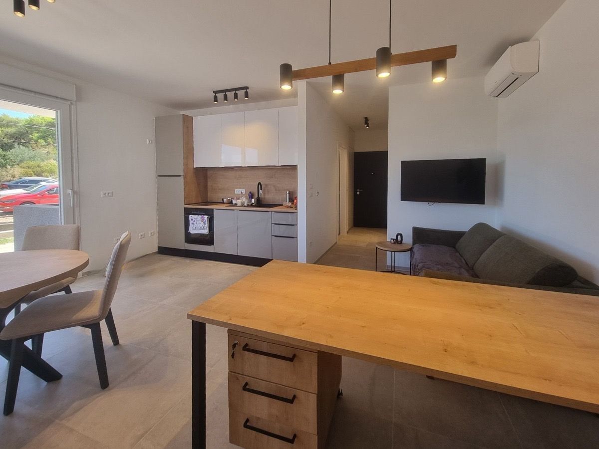 Wohnung zum Kauf 200.000 € 1 Zimmer 40 m²<br/>Wohnfläche Okrug Gornji