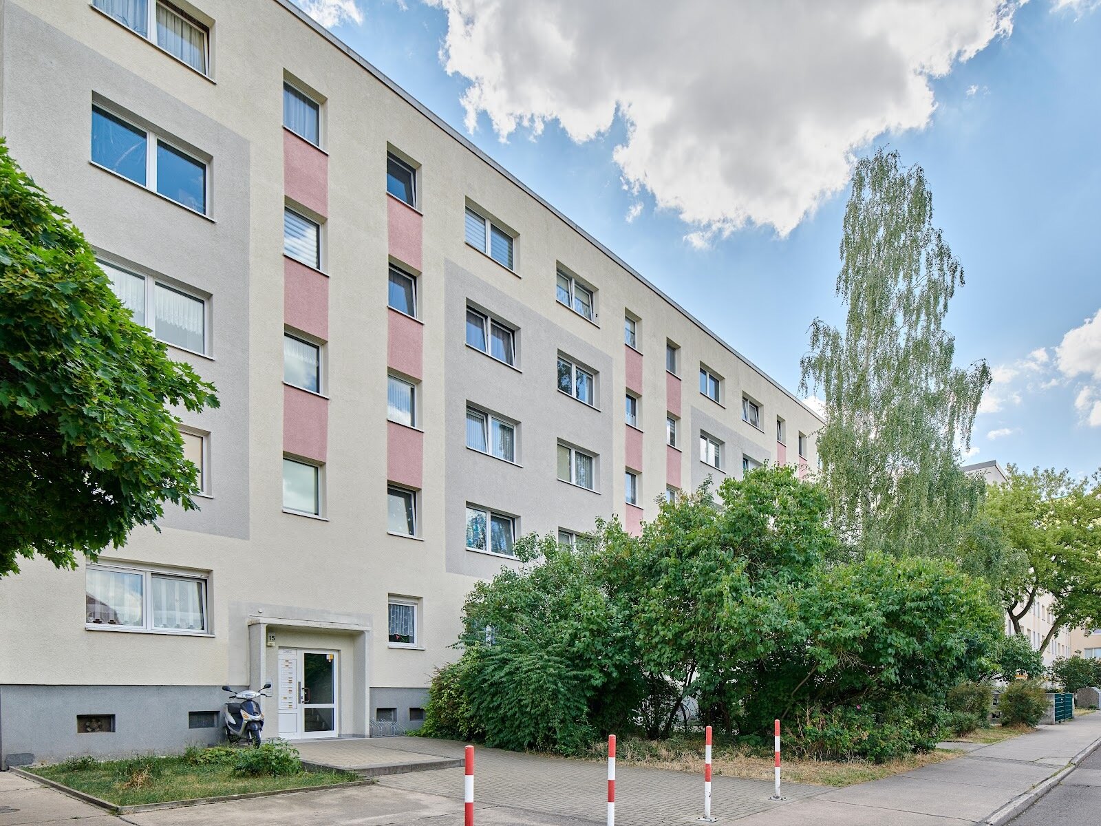 Wohnung zur Miete 319 € 3 Zimmer 56,8 m²<br/>Wohnfläche 3.<br/>Geschoss Jamboler Straße 12 Südstadt Halle (Saale) 06130