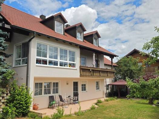 Mehrfamilienhaus zum Kauf 420.000 € 8 Zimmer 256 m² 713 m² Grundstück Oberroning Rottenburg a. d. Laaber 84056