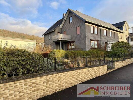 Mehrfamilienhaus zum Kauf 239.500 € 10 Zimmer 300 m² 878 m² Grundstück Wallau Biedenkopf / Wallau (Lahn) 35216