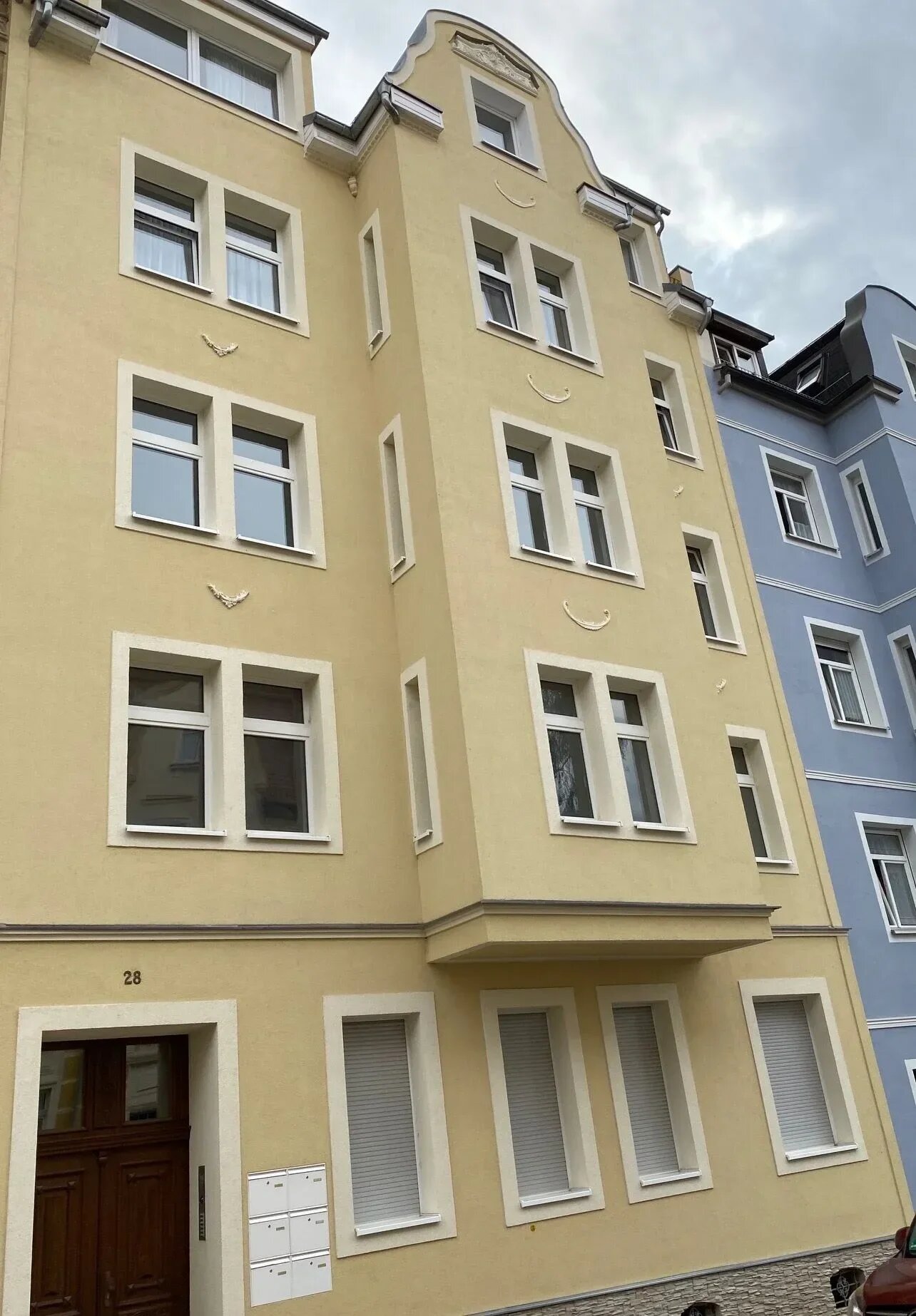 Wohnung zur Miete 742 € 4 Zimmer 106 m²<br/>Wohnfläche 2.<br/>Geschoss 01.04.2025<br/>Verfügbarkeit Stadtmitte Nord Gera 07545