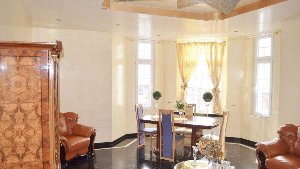 Mehrfamilienhaus zum Kauf 470.000 € 14 Zimmer 459 m² 200 m² Grundstück Langerfeld Wuppertal 42389