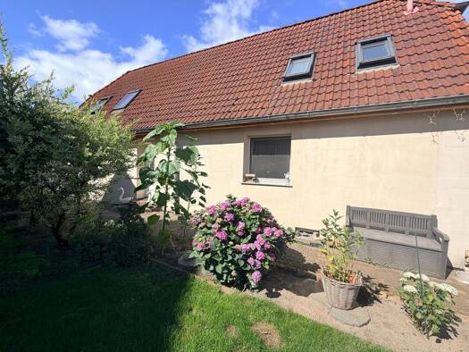Mehrfamilienhaus zum Kauf 299.000 € 6 Zimmer 235 m² 2.675 m² Grundstück Alten Dessau-Roßlau 06847