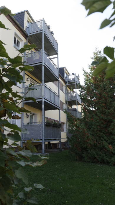 Wohnung zur Miete 850 € 4 Zimmer 105,8 m² Dachgeschoss, 3. Geschoss frei ab 01.07.2025 Goethestraße 37 Zwenkau Zwenkau 04442