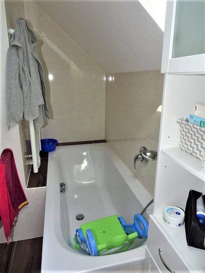 Property thumbnail 12