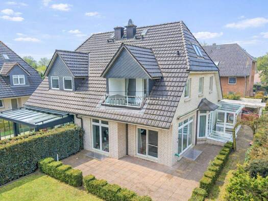 Haus zum Kauf 998.000 € 7 Zimmer 150 m² 395 m² Grundstück Sasel Hamburg 22393