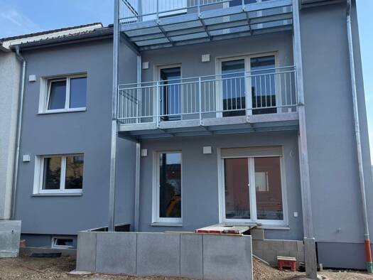 WG-Zimmer zur Miete 1.665 € 3 Zimmer 90 m² Geschoss EG/2 frei ab 01.05.2026 Laaberstraße 17 Weichs Regensburg 93059
