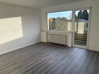 Wohnung zur Miete 400 € 3 Zimmer 73 m²<br/>Wohnfläche 2.<br/>Geschoss ab sofort<br/>Verfügbarkeit Innenstadt Dinslaken 46535