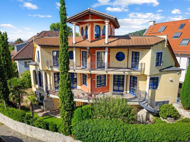 Einfamilienhaus zum Kauf 2.195.000 € 8 Zimmer 347 m² 470 m² Grundstück Hofheim 65719