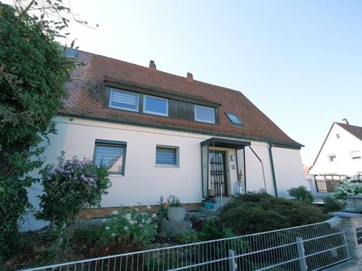 Mehrfamilienhaus zum Kauf 669.000 € 6 Zimmer 160 m² 655 m² Grundstück Falkenheim Südliche Außenstadt 90469