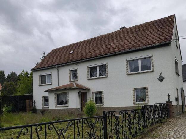 Einfamilienhaus zum Kauf provisionsfrei 180.000 € 13 Zimmer 145 m² 744 m² Grundstück Langenleuba-Oberhain Penig 09322