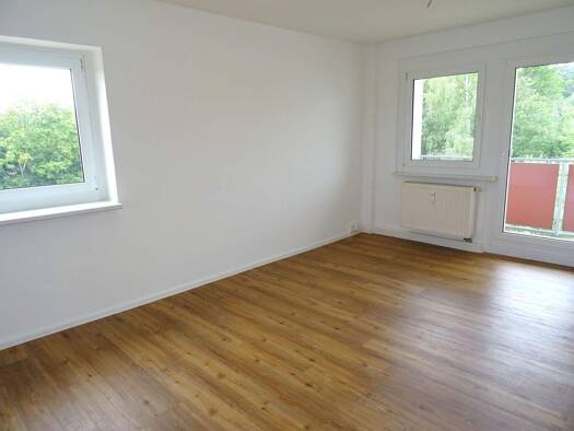 Wohnung zur Miete 345 € 3 Zimmer 60 m² 3. Geschoss frei ab sofort Herderweg Werdau 08412