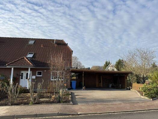 Doppelhaushälfte zum Kauf 285.000 € 4 Zimmer 96,4 m² 628 m² Grundstück Burg (Dithmarschen) 25712