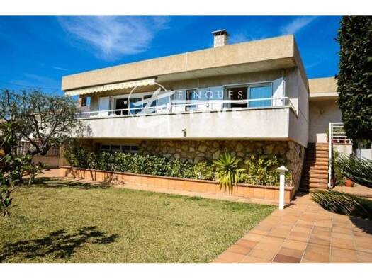 Chalet zum Kauf 550.000 € 4 Zimmer 328 m² Calafell 43820