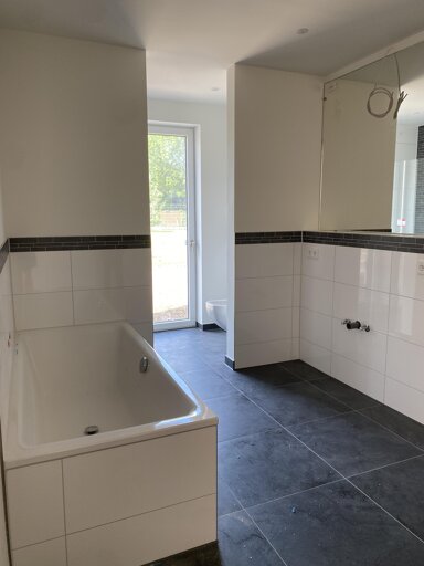 Wohnung zur Miete 1.530 € 4 Zimmer 133 m² frei ab sofort Döbeln Döbeln 04720