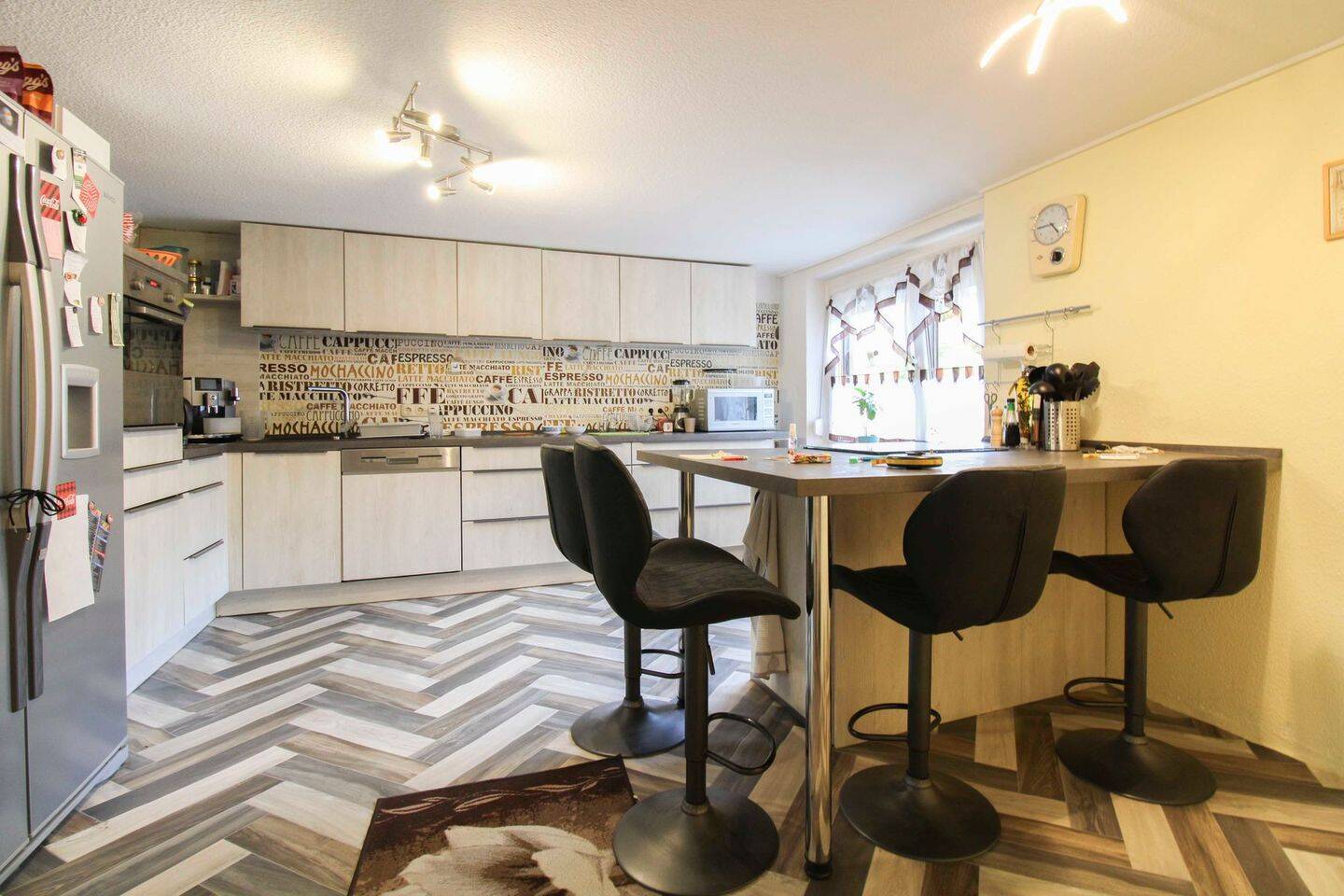 Immobilie in Striegistal - Charmantes Ein- oder Zweifamilienhaus mit Potenzial, großer Garage, Garten & Nebengebäuden - Bild 3