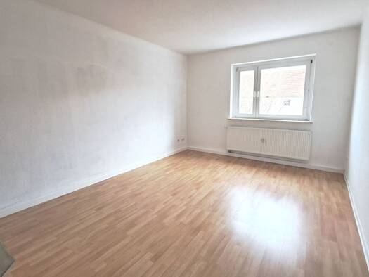 Wohnung zur Miete 338 € 2 Zimmer 60,4 m² 1. Geschoss frei ab sofort Forststraße 22 Zeitz Zeitz 06712