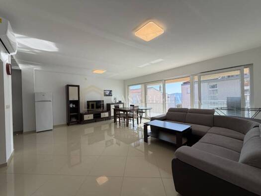 Wohnung zum Kauf 300.000 € 3 Zimmer 97 m² 2. Geschoss Smokvica Krmpotska, Novi Vinodolski Novi Vinodolski