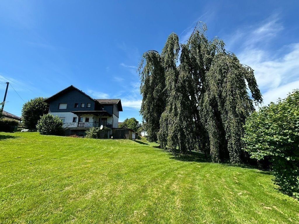 Einfamilienhaus zum Kauf 347.000 € 6 Zimmer 196 m²<br/>Wohnfläche 3.302 m²<br/>Grundstück ab sofort<br/>Verfügbarkeit Piene Gummersbach 51647