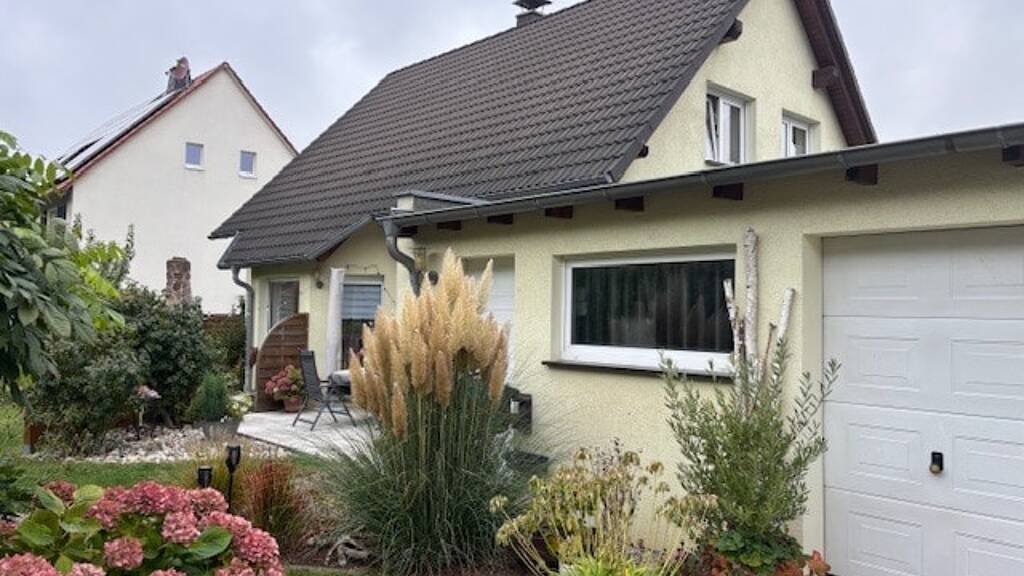 Einfamilienhaus zum Kauf 750.000 € 4 Zimmer 130 m² 1.000 m² Grundstück Dölitz-Dösen Leipzig 04279