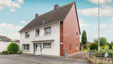 Einfamilienhaus zum Kauf 299.000 € 10 Zimmer 190 m² 691 m² Grundstück frei ab 01.12.2024 Störmede Geseke 59590