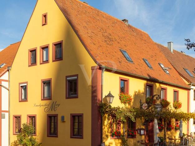 Hotel zum Kauf 11 Zimmer 193,5 m² Gastrofläche 300 m² Grundstück Hüttenheim Willanzheim / Hüttenheim 97348