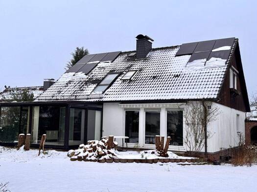 Einfamilienhaus zum Kauf 329.000 € 5 Zimmer 140 m² 1.028 m² Grundstück Salzhausen 21376