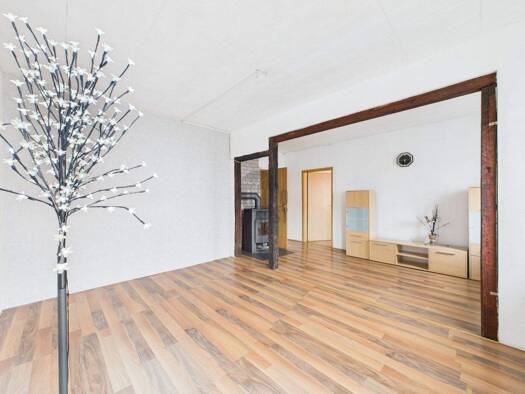 Mehrfamilienhaus zum Kauf 155.000 € 8 Zimmer 215 m² 1.250 m² Grundstück Eime 31036